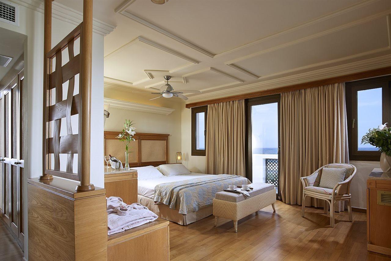 Hotel Knossos Royal Limenas Chersonisou Exterior foto